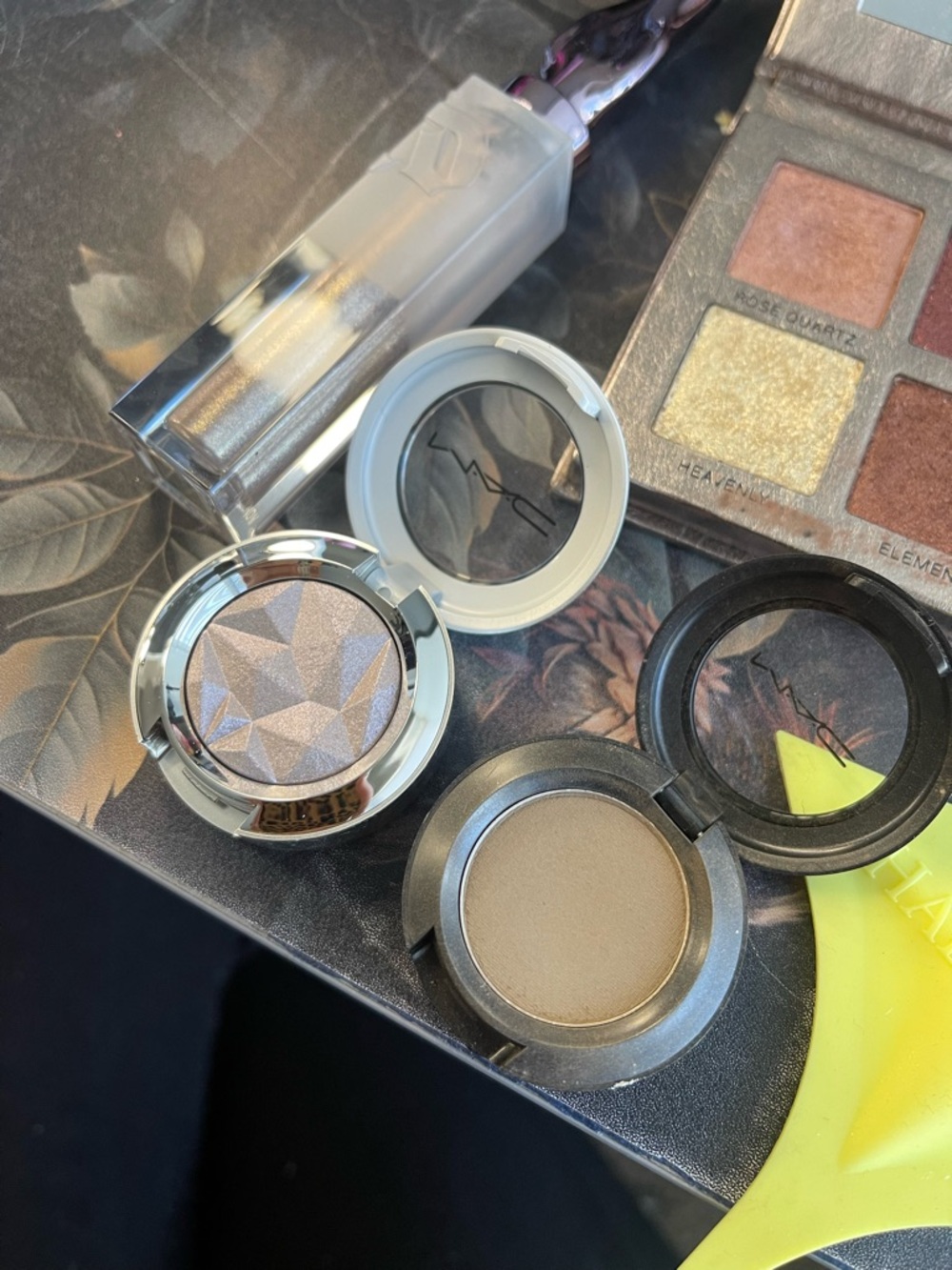Makeup Bundle - Picture 4 of 5